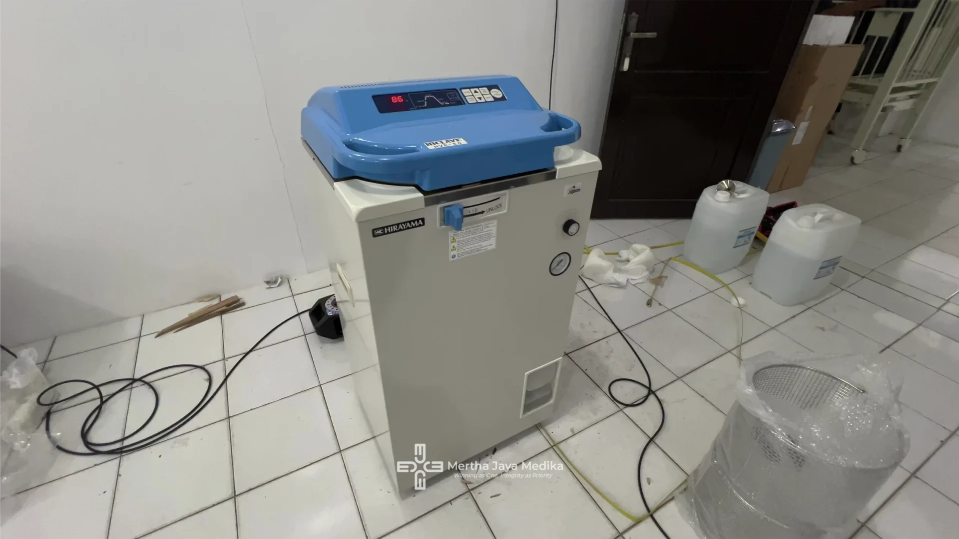 Autoclave - Hirayama HVE-50 (1)
